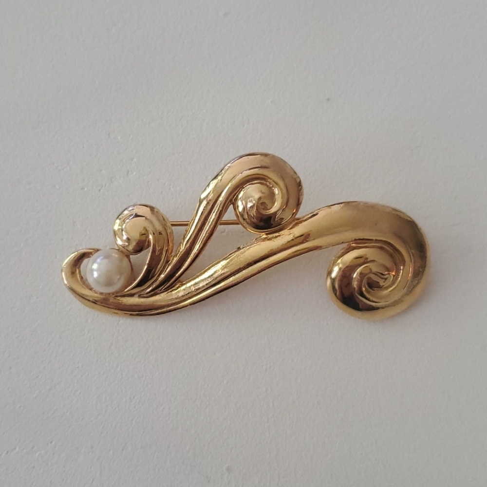 Vintage Brooch